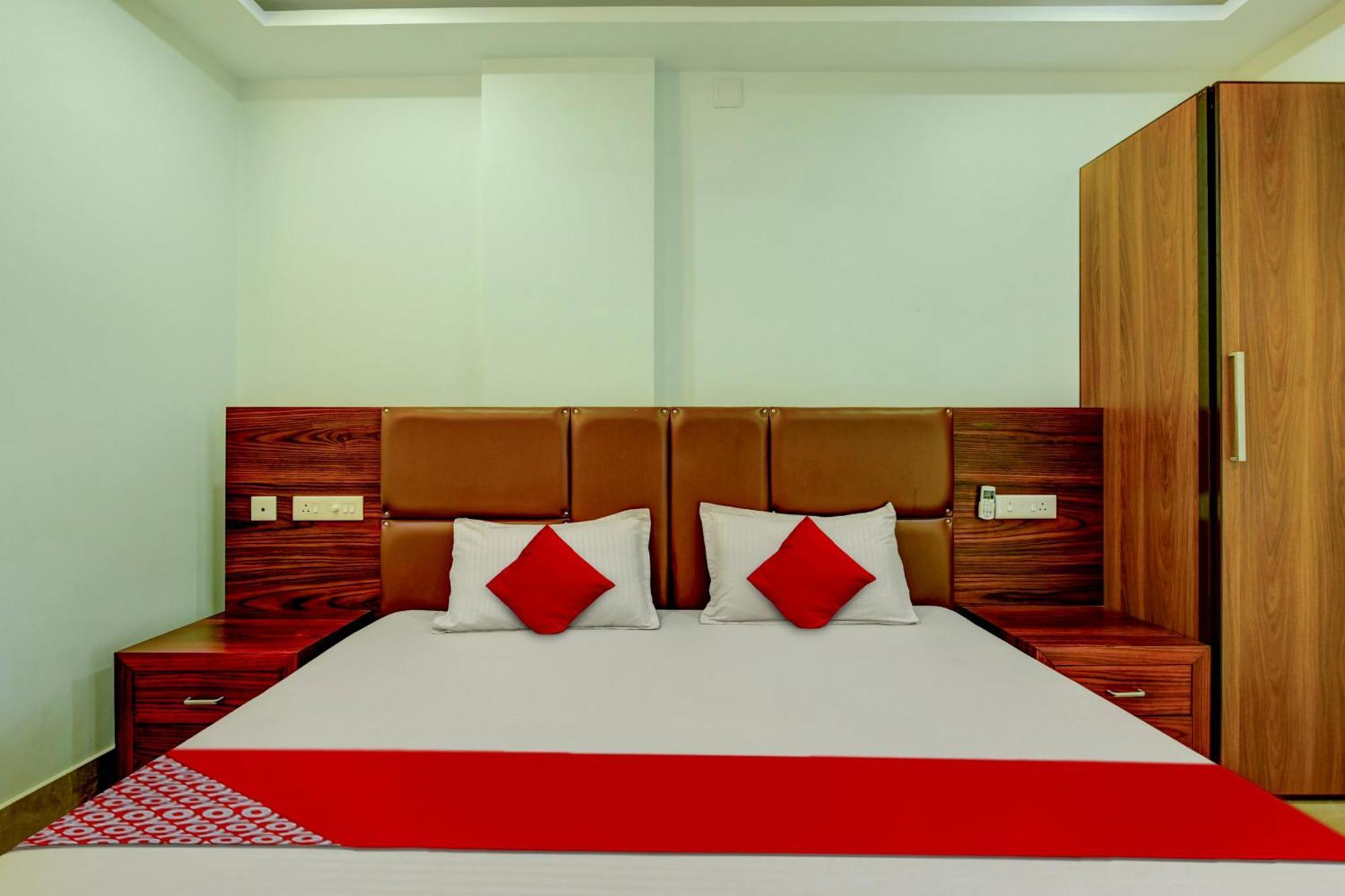 Hotel O Royal Tower Lodge Etakkare Екстериор снимка