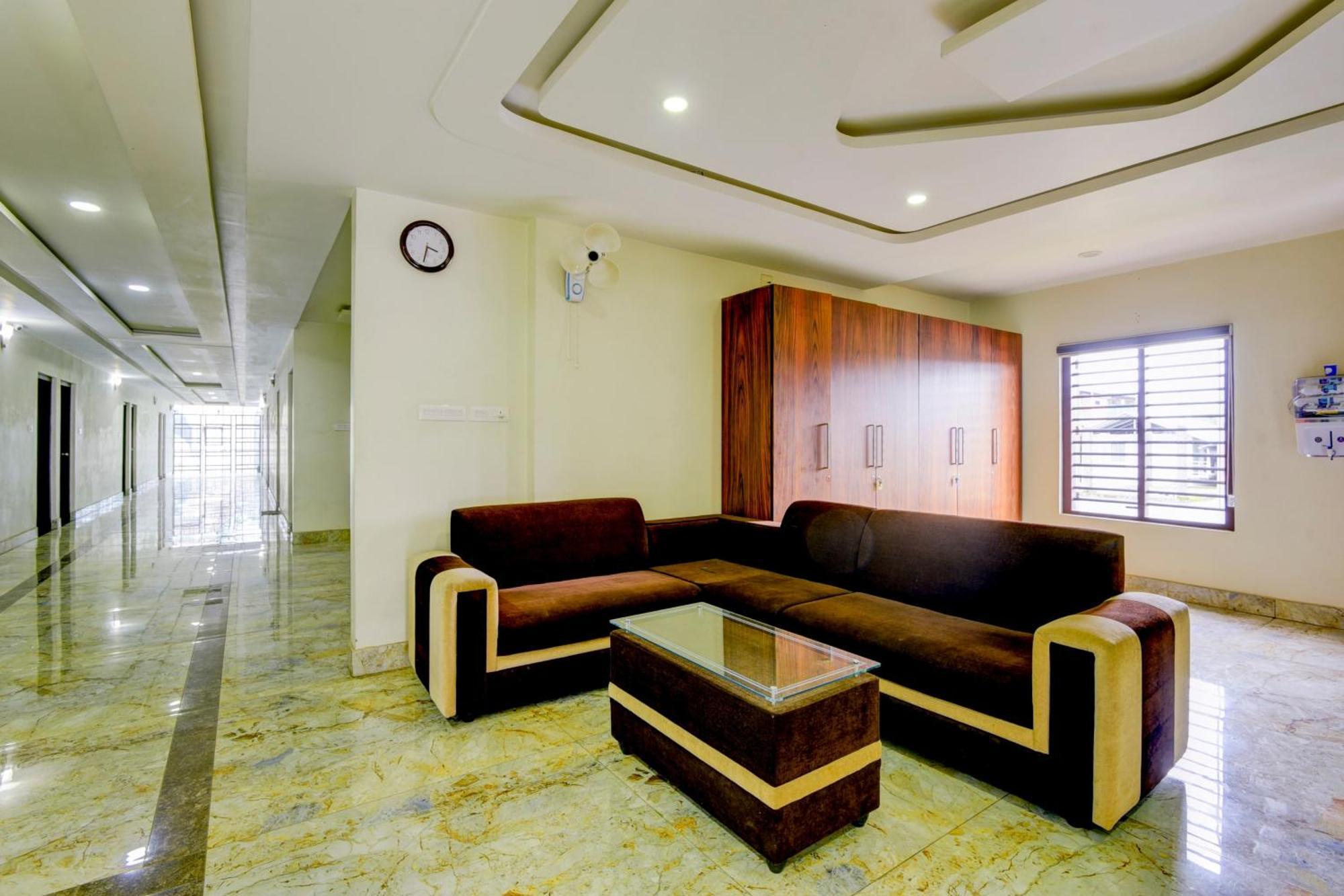 Hotel O Royal Tower Lodge Etakkare Екстериор снимка